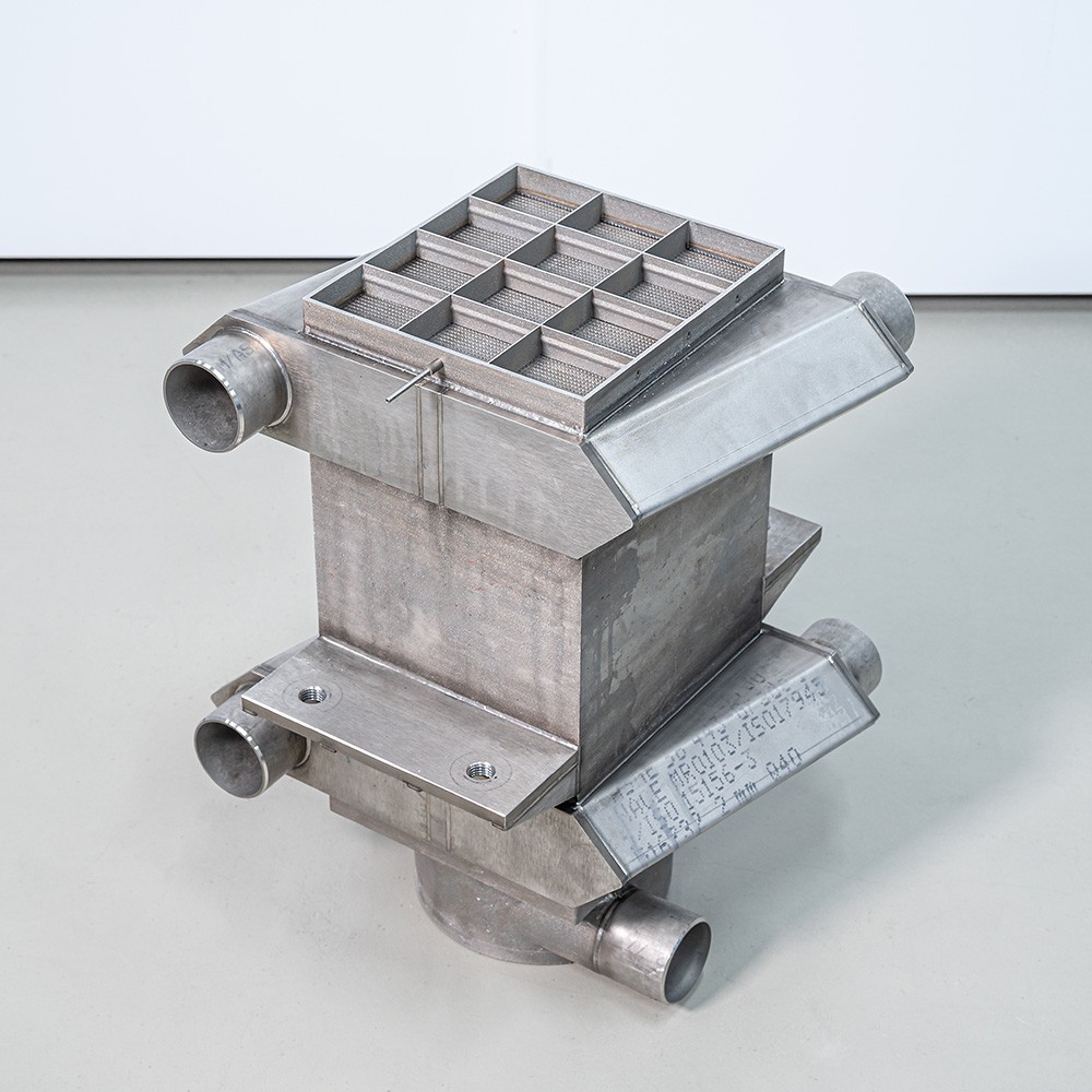 System solution for ammonia-powered engines in inland waterway shipping
