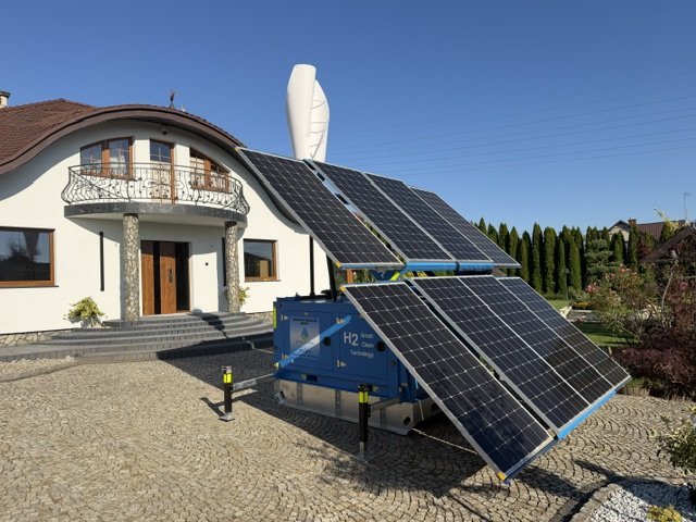 H2ALLINONE® - Self-charging, hydrogen-powered, mobile hybrid power plants