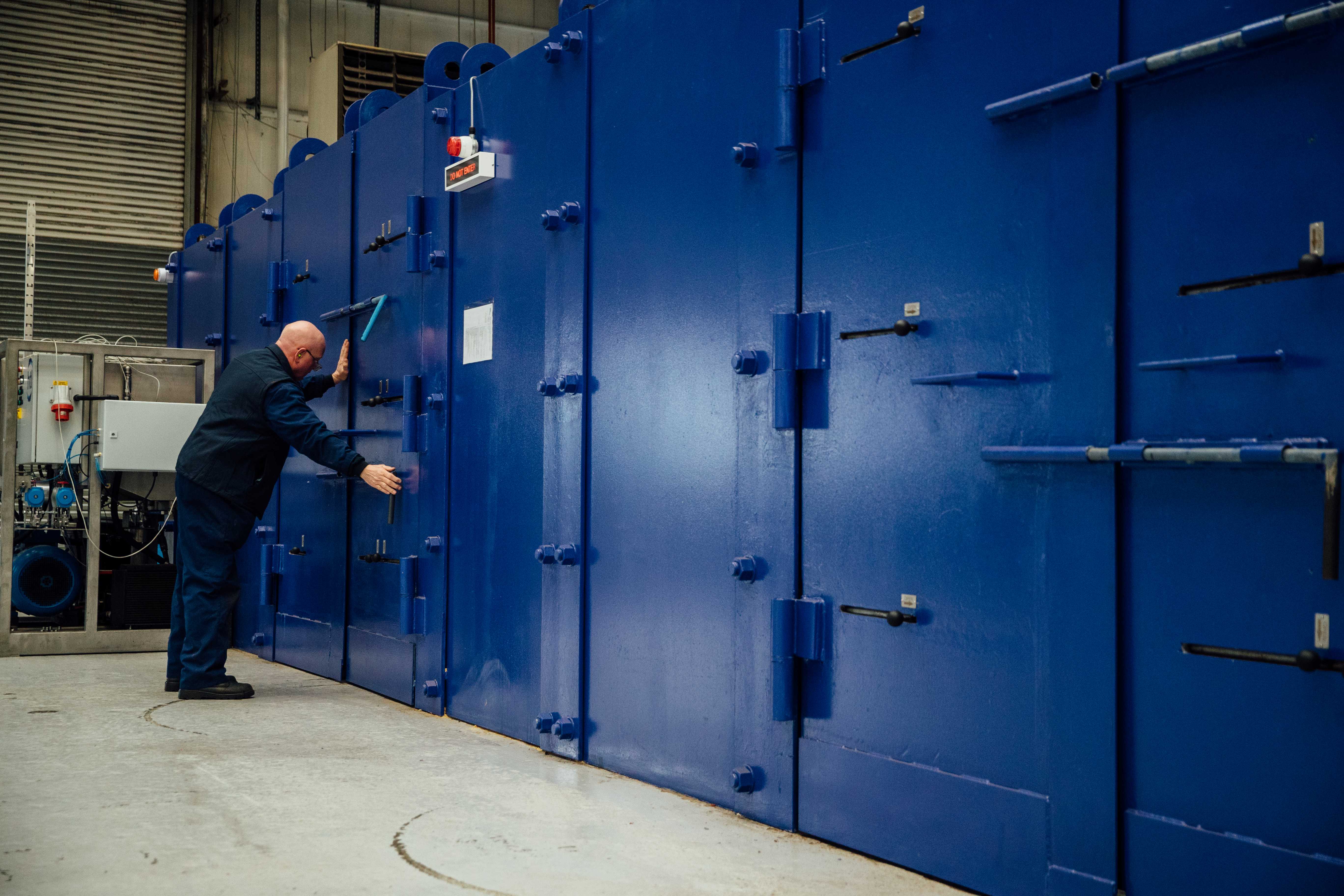 Gas Testing on a Hydrogen Fuel Cell Feed System